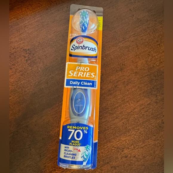 ARM AND HAMMER SPINBRUSH PRO SERIES - Picture 2 of 8